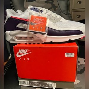 Nike Air Max III, Brand New, WMNs 12.5 or Mens 11,